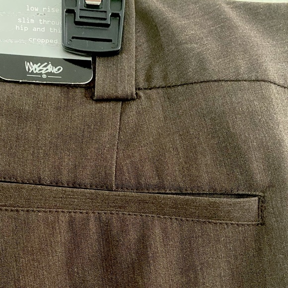 Ladies Size 14, Dark Brown, Low Rise Crop Pant by Mossimo - Picture 6 of 7